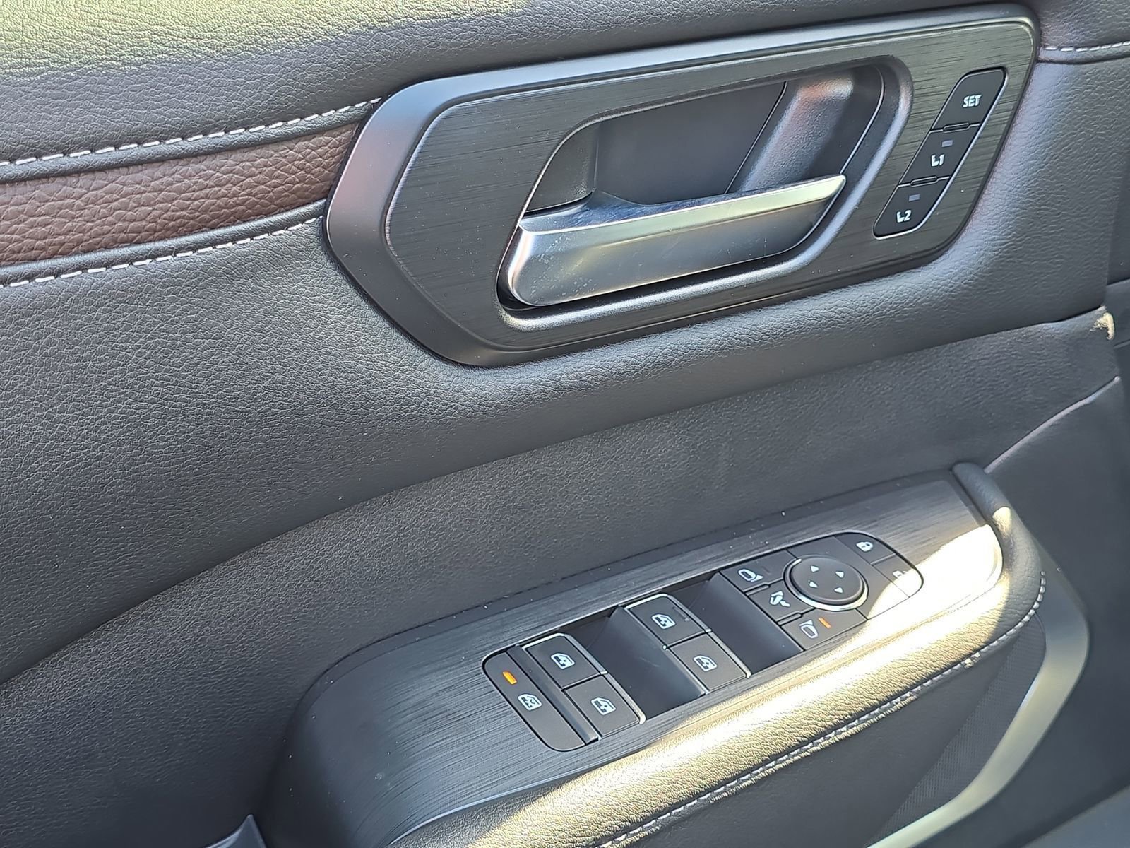 New 2026 Nissan Armada Platinum image 13