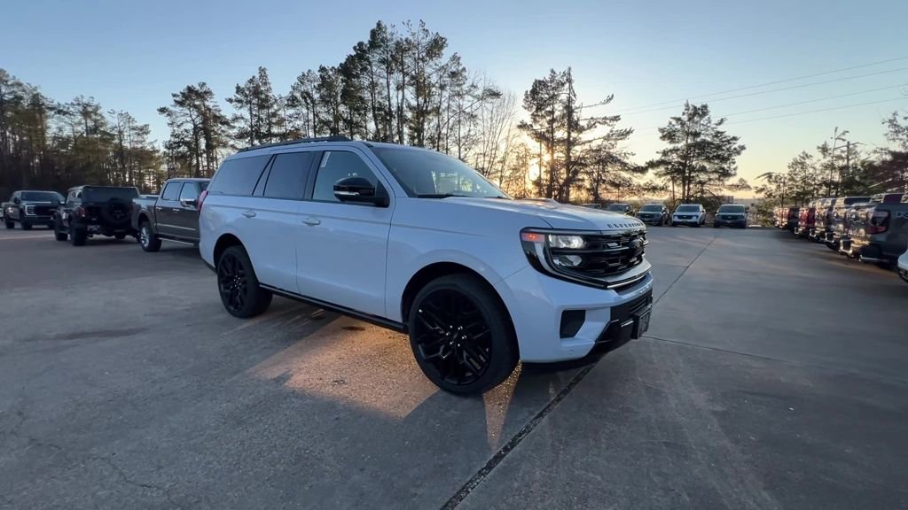 New 2026 Ford Expedition Platinum w/ Stealth Performance Package image 8