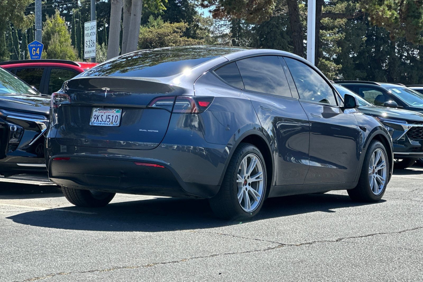 Used 2023 Tesla Model Y Long Range AWD/4WD image 4