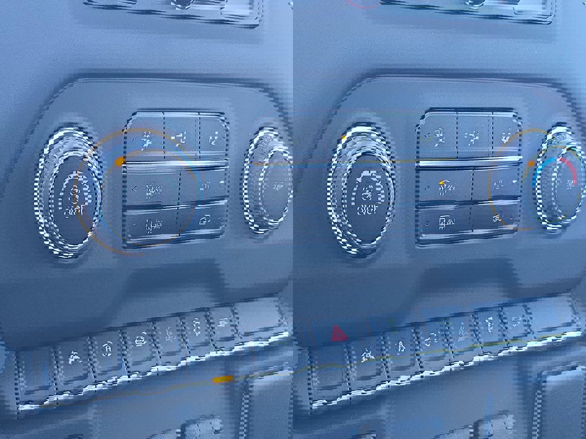 Used 2025 Chevrolet Silverado 1500 Custom w/ Turbomax Blackout Package image 20