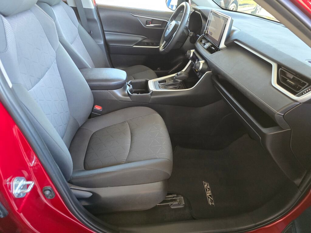 Used 2024 Toyota RAV4 XLE w/ Convenience Package AWD/4WD image 11
