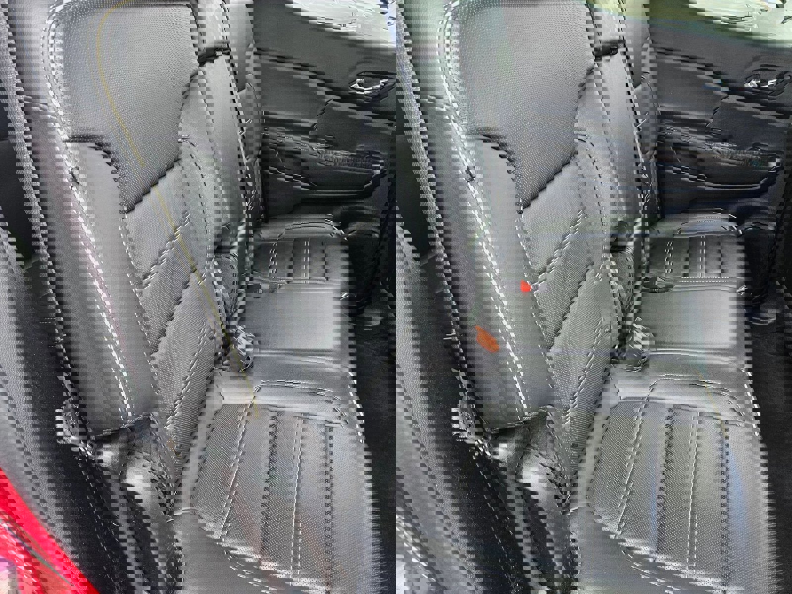 Used 2023 GMC Acadia Denali image 28