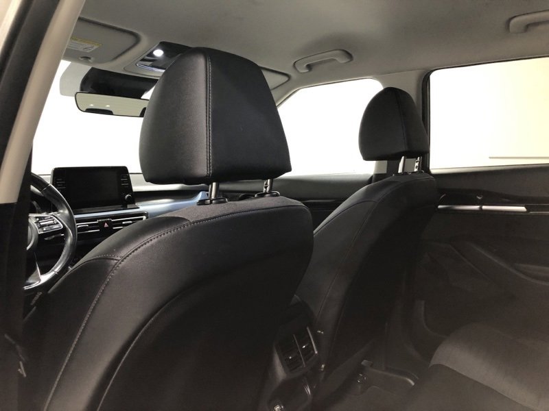 Used 2023 Kia Seltos S image 16