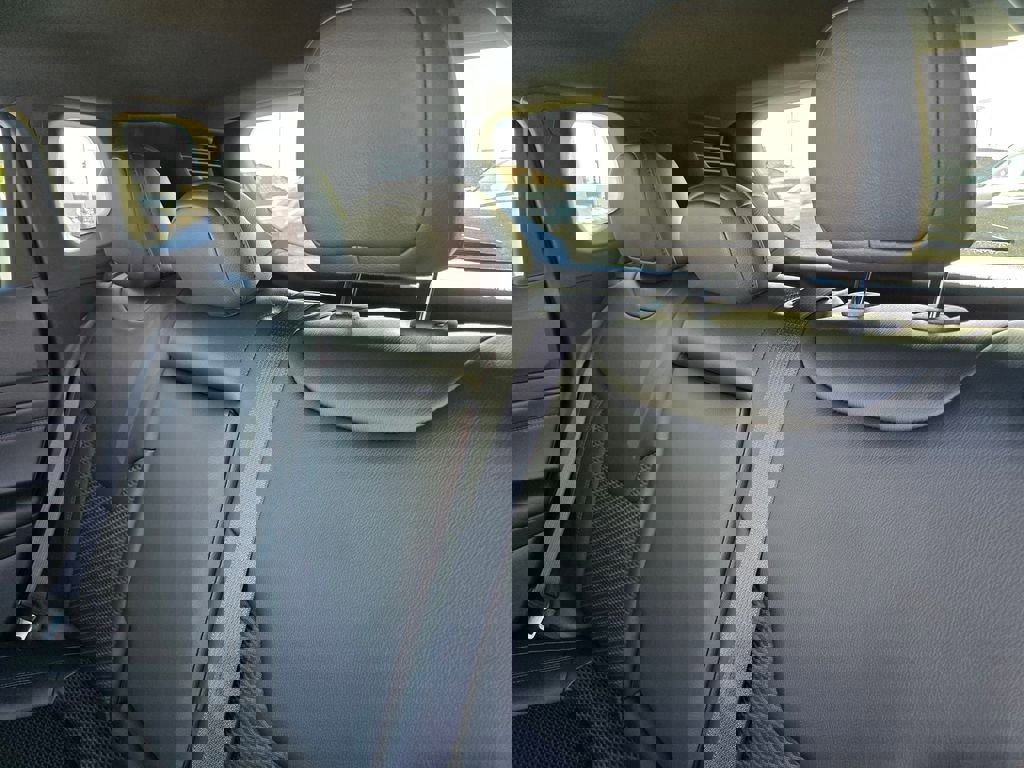 New 2026 Jeep Compass Latitude image 9