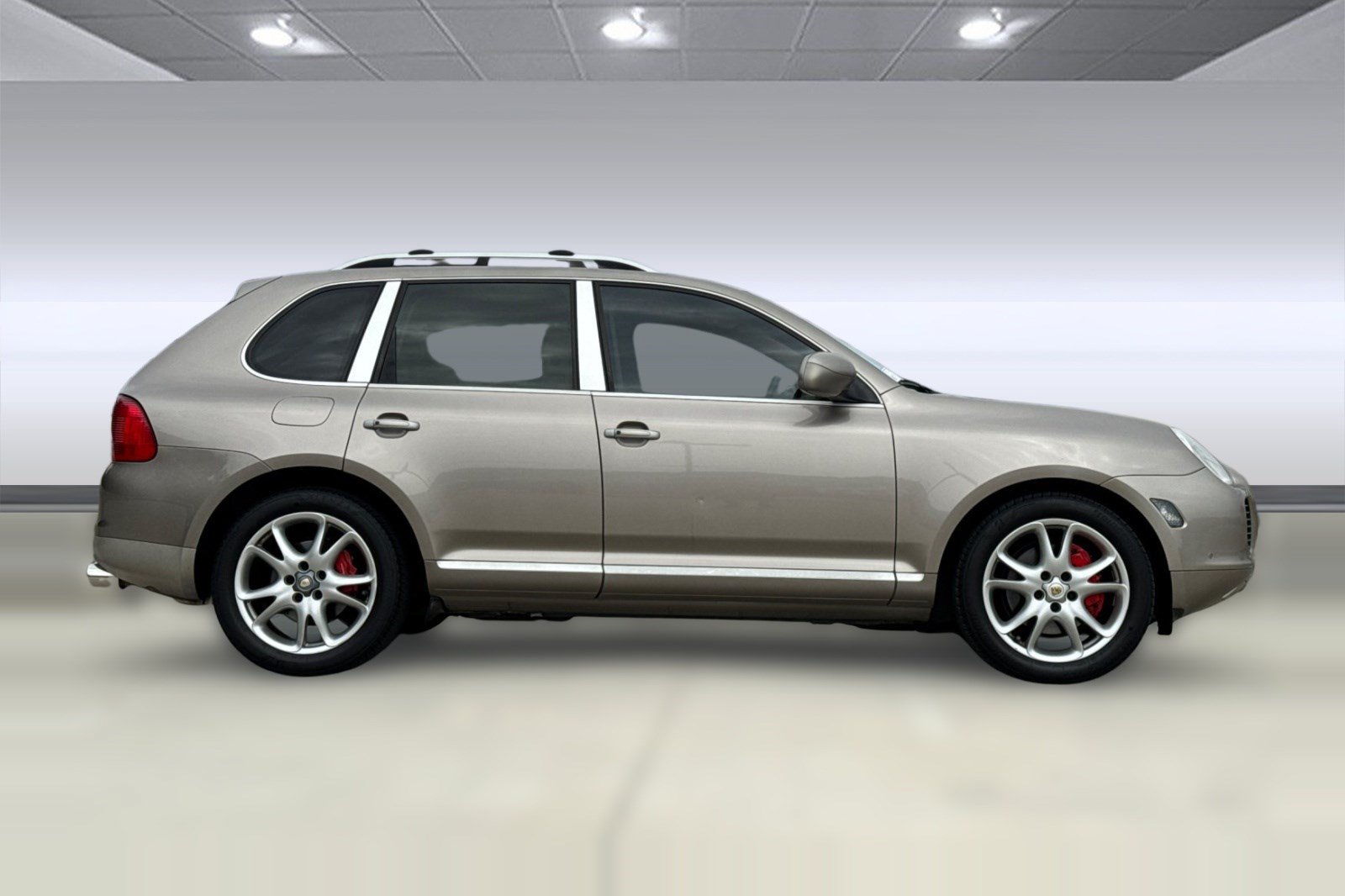Used 2004 Porsche Cayenne Turbo AWD/4WD image 7