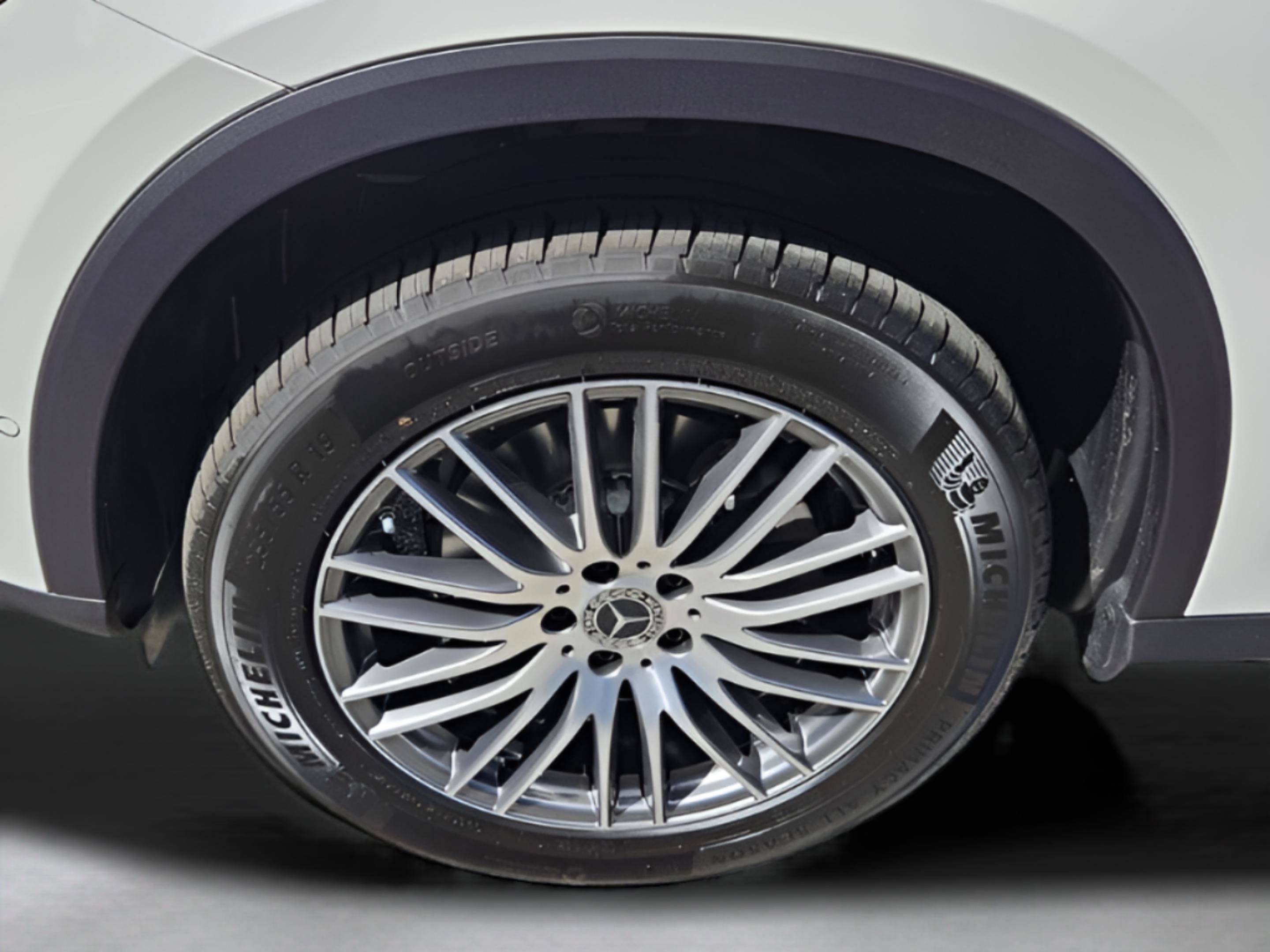 New 2026 Mercedes-Benz GLC 300 image 42