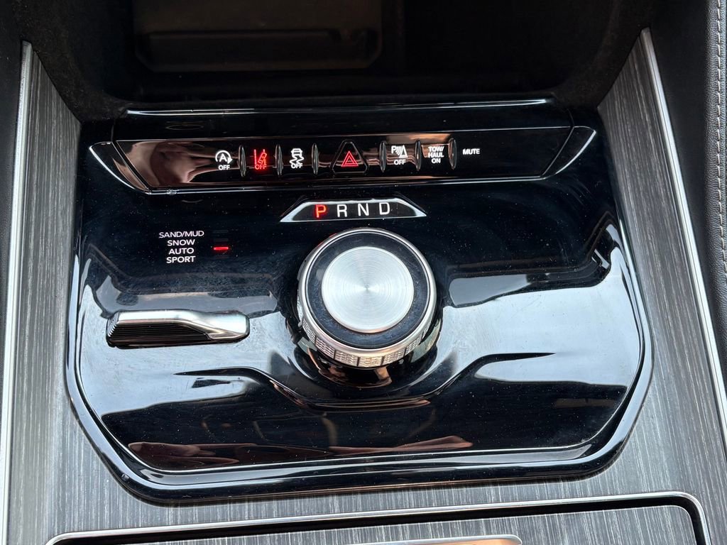 Used 2024 Jeep Wagoneer Series II image 21