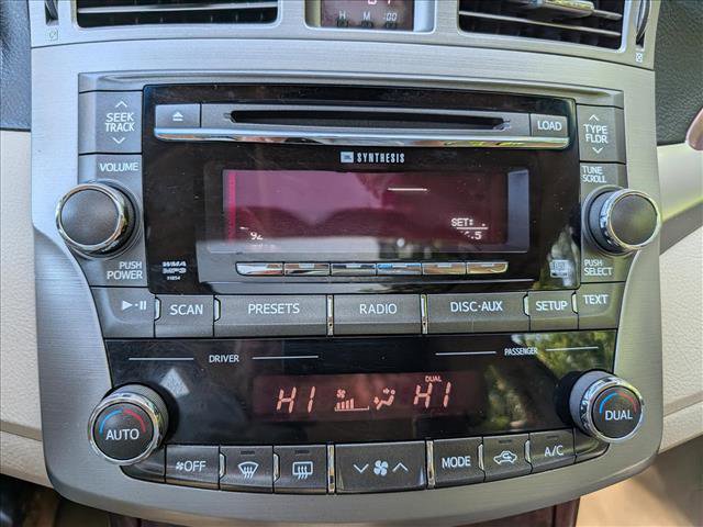 Used 2011 Toyota Avalon Limited FWD image 32