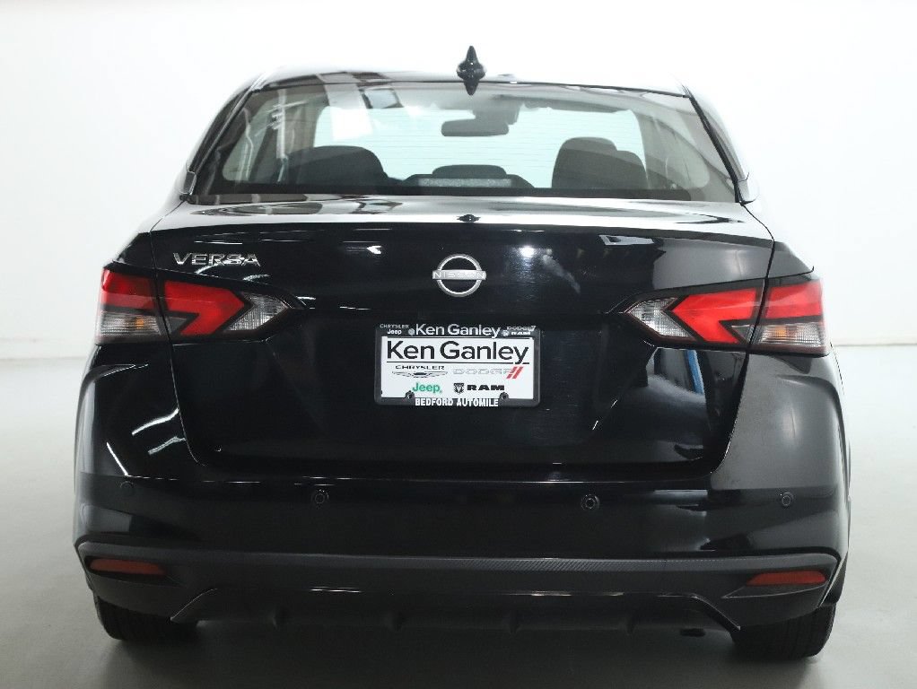 Used 2025 Nissan Versa SV w/ Trunk Package FWD image 41