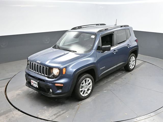 Used 2023 Jeep Renegade Latitude w/ Sun/Sound Group image 38