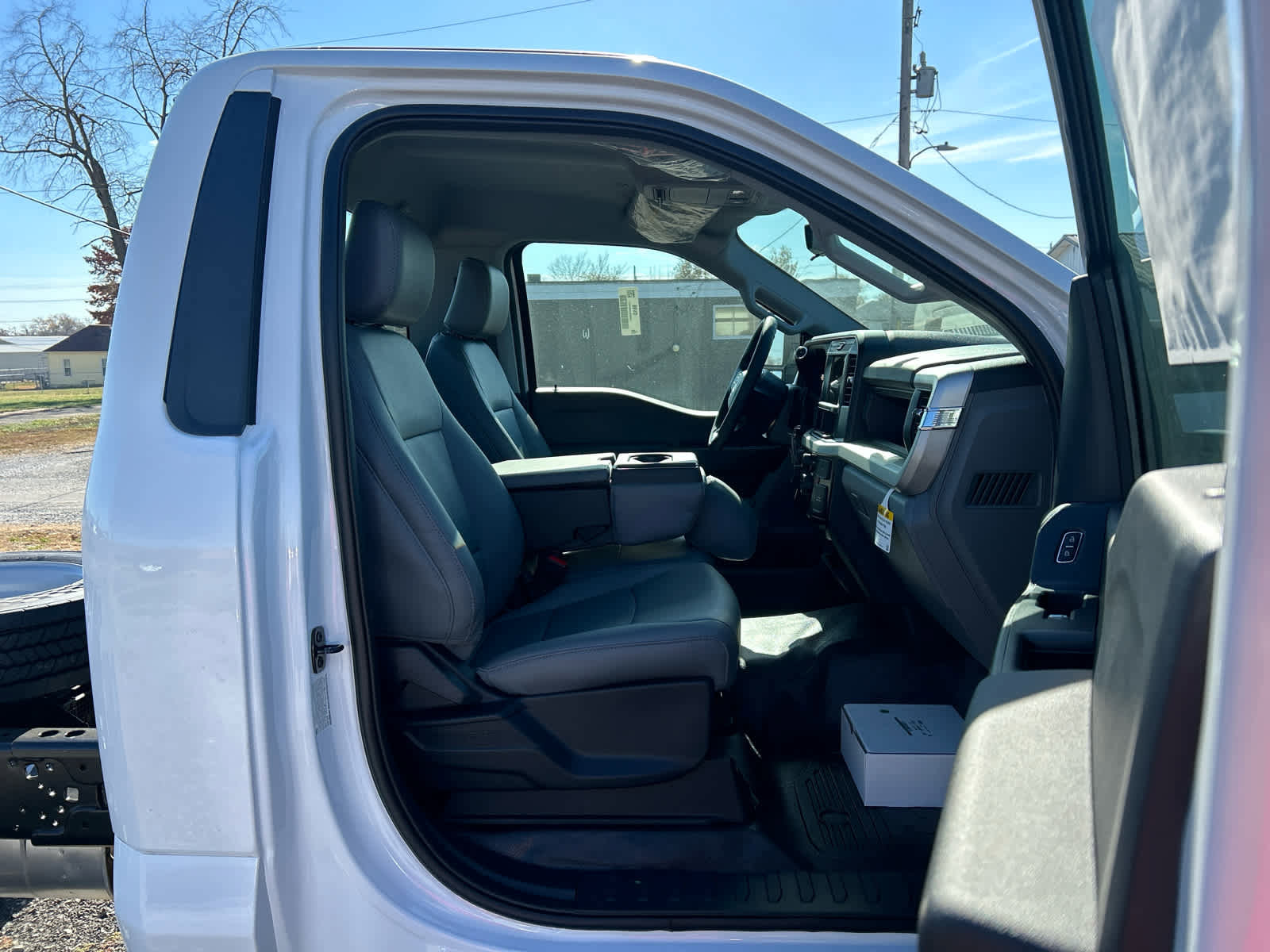 New 2026 Ford F450 XL w/ XL Chrome Package image 5