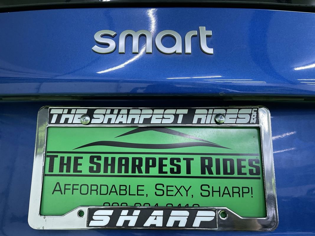 Used 2016 smart fortwo passion image 12