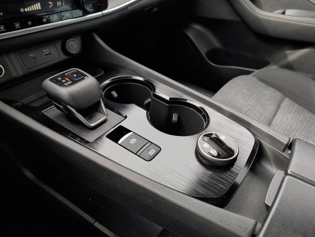 Certified 2023 Nissan Rogue SV image 16