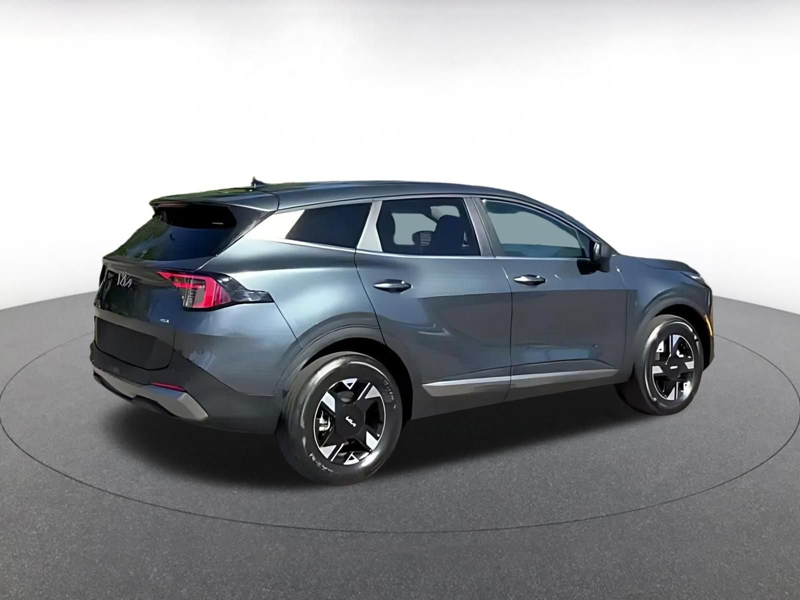 Used 2026 Kia Sportage LX AWD/4WD image 13