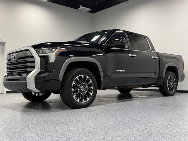 Used 2024 Toyota Tundra Limited AWD/4WD image 5