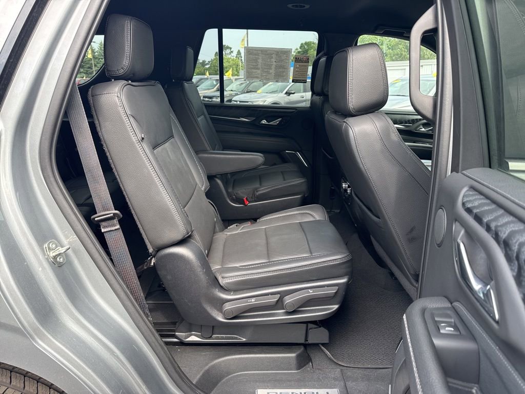 Used 2023 GMC Yukon Denali AWD/4WD image 22