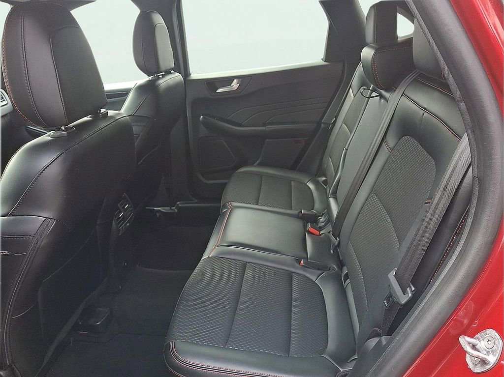 Used 2025 Ford Escape ST-Line w/ Cold Weather Package image 11