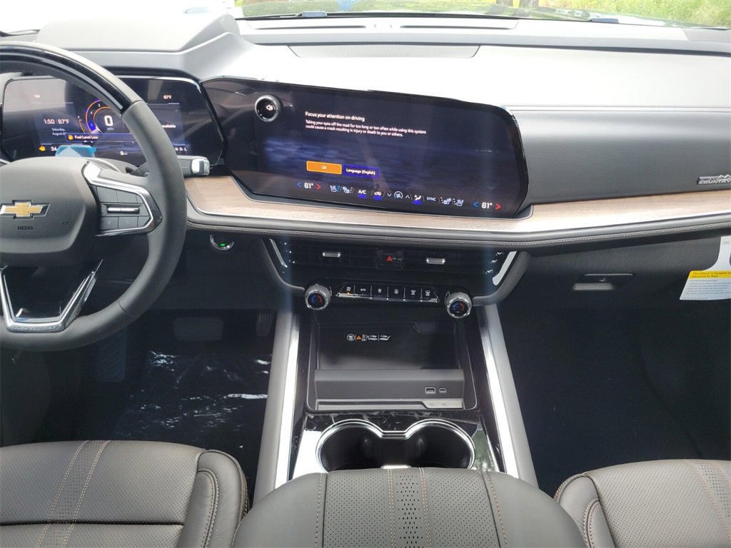 New 2025 Chevrolet Suburban High Country image 14