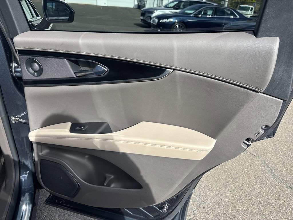 Certified 2022 Lincoln Nautilus Reserve w/ Luxury Package image 16