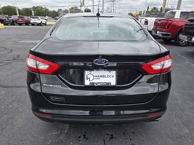 Used 2015 Ford Fusion SE FWD image 6