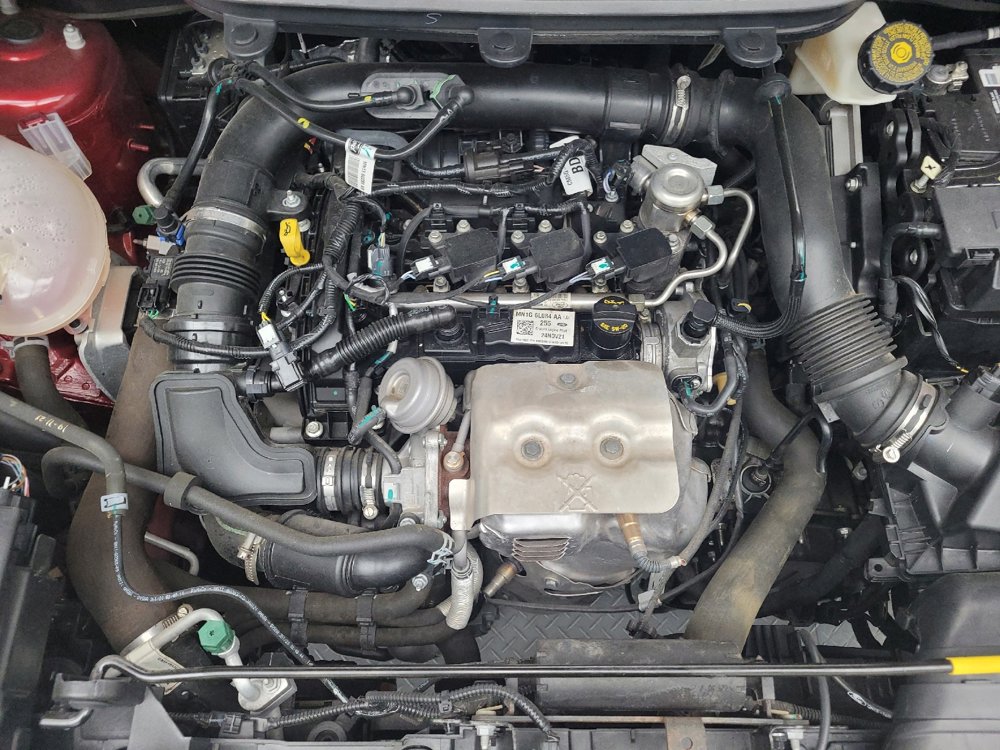 Used 2021 Ford EcoSport SE w/ SE Convenience Package image 30