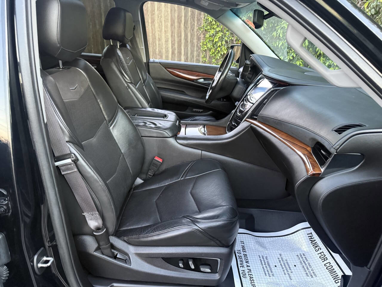 Used 2015 Cadillac Escalade Luxury image 18