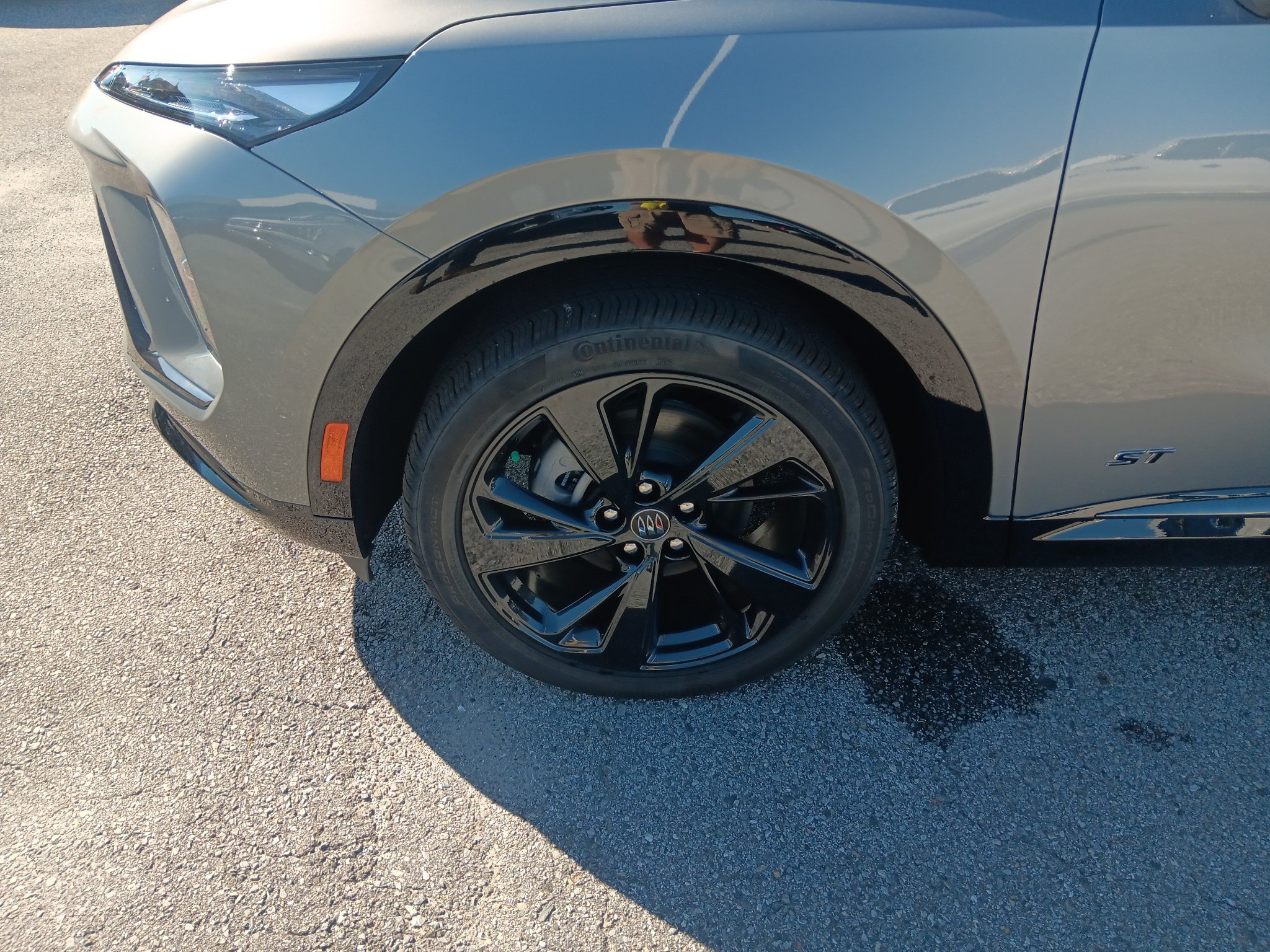 New 2026 Buick Envision Sport Touring AWD/4WD image 2