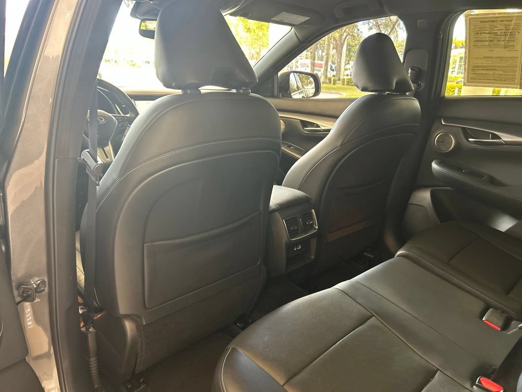 Used 2023 INFINITI QX55 Essential AWD/4WD image 40