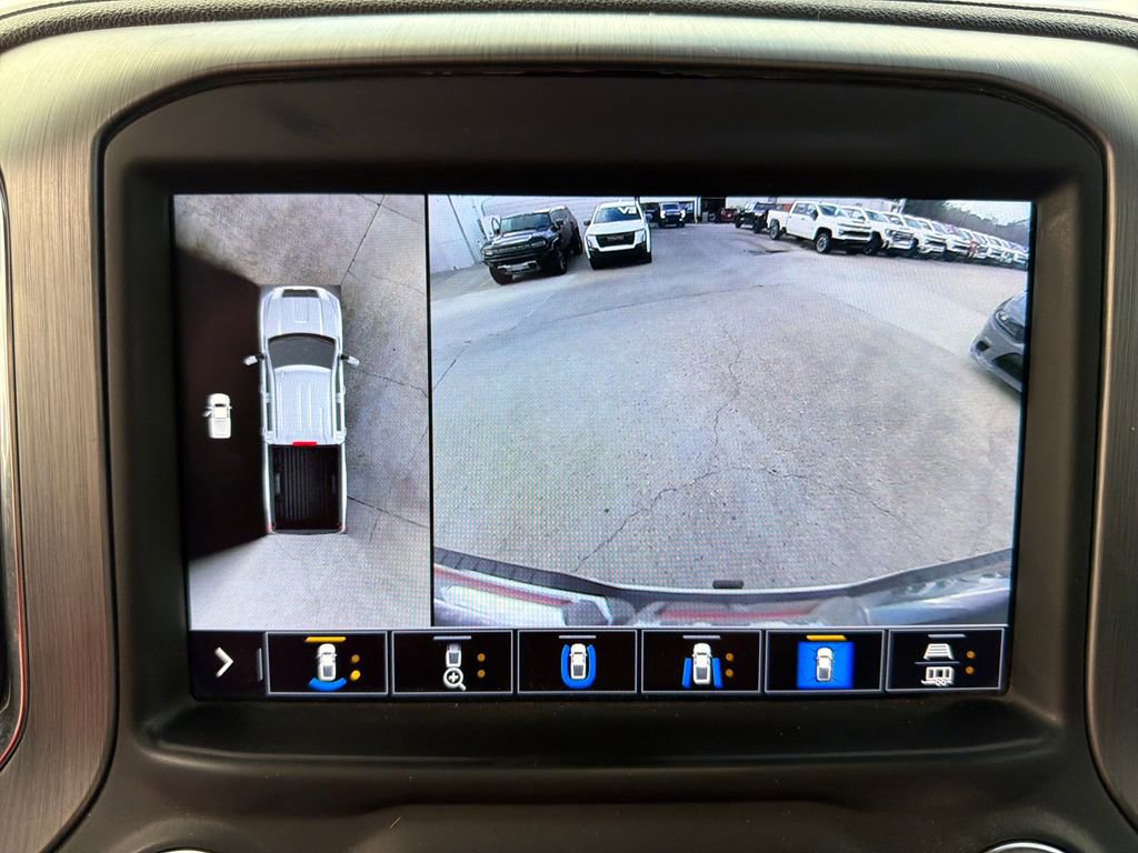 Used 2022 GMC Sierra 3500 Denali image 22