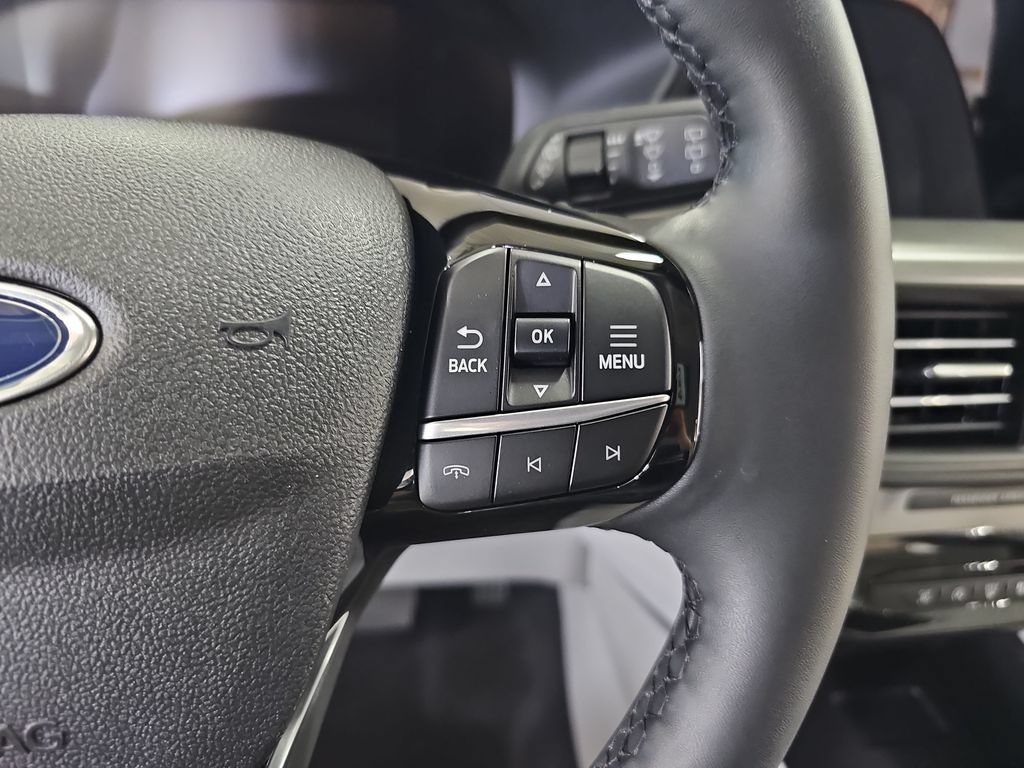 Used 2023 Ford Escape Active w/ Tech Pack #1 AWD/4WD image 18