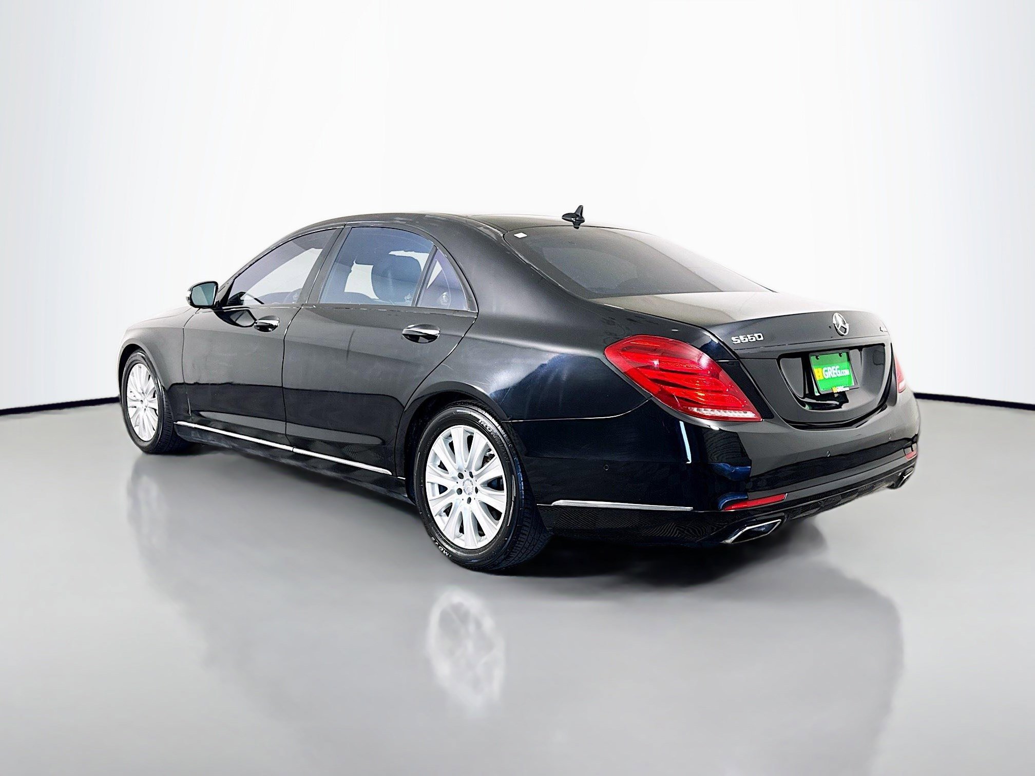 Used 2015 Mercedes-Benz S 550 4MATIC Sedan image 7