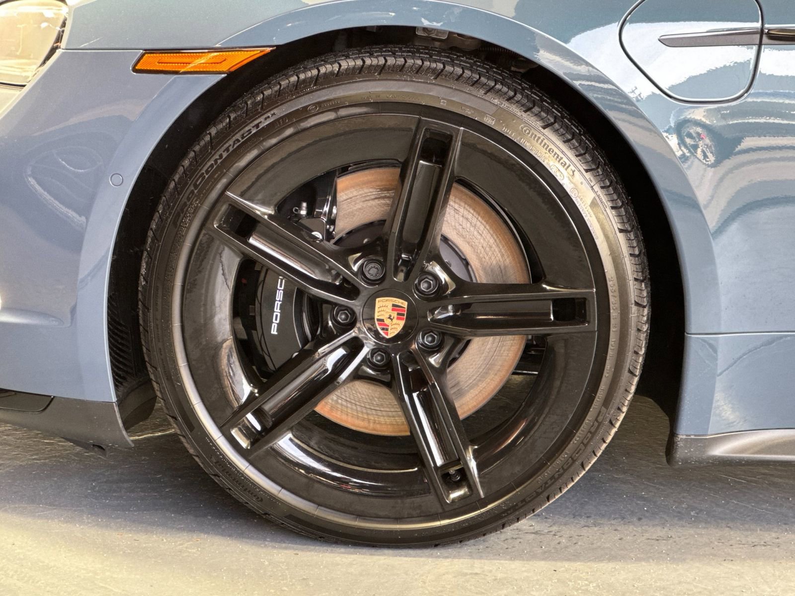 New 2026 Porsche Taycan GTS image 32