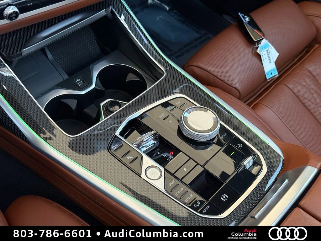 Used 2023 BMW X7 M60i AWD/4WD image 34