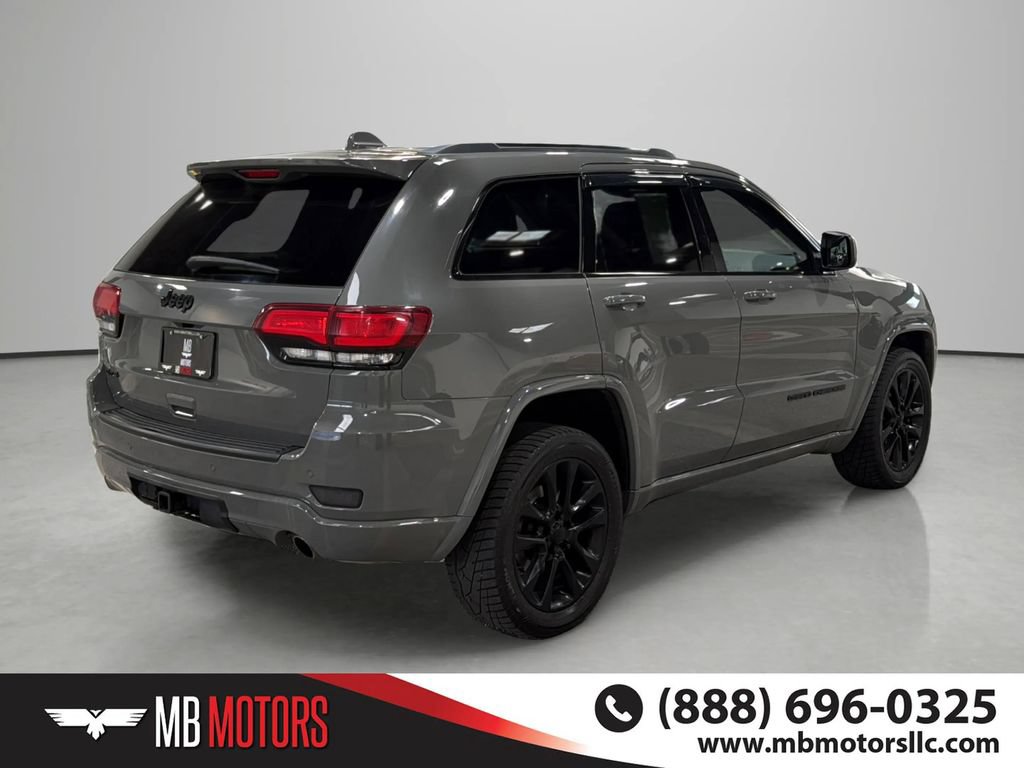 Used 2021 Jeep Grand Cherokee Altitude AWD/4WD image 4