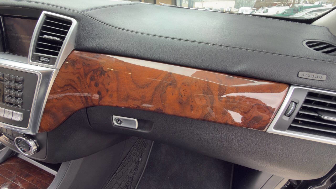 Used 2014 Mercedes-Benz GL 550 4MATIC image 70