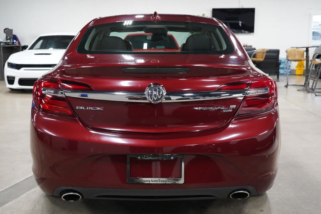 Used 2017 Buick Regal Premium w/ Driver Confidence Package #1 AWD/4WD image 4