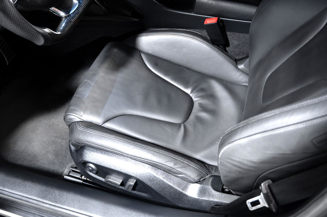 Used 2009 Audi R8 V8 image 22