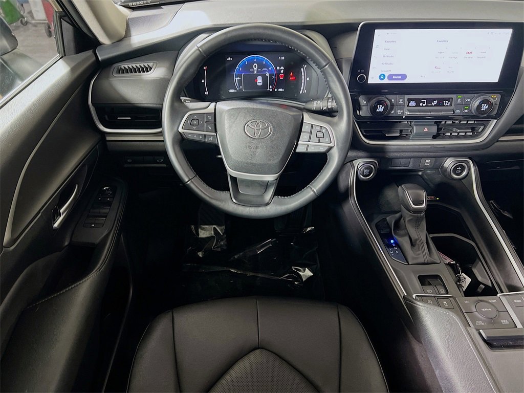 Certified 2025 Toyota Grand Highlander AWD image 20