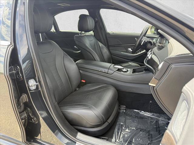 Used 2019 Mercedes-Benz S 560 Sedan image 13