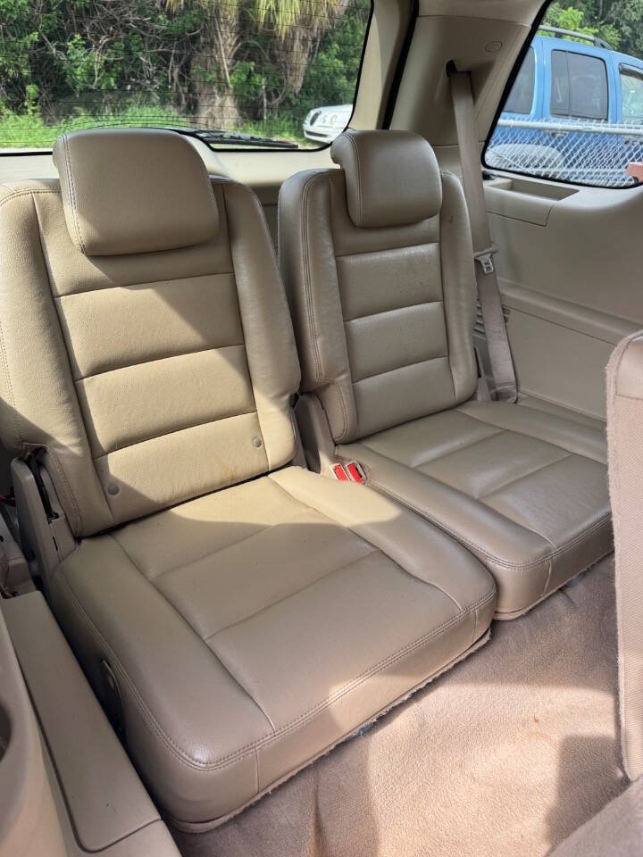 Used 2005 Ford Freestyle SEL AWD/4WD image 14