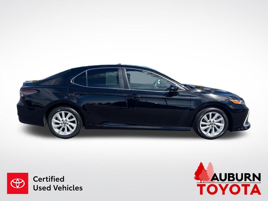 Used 2023 Toyota Camry LE FWD image 5