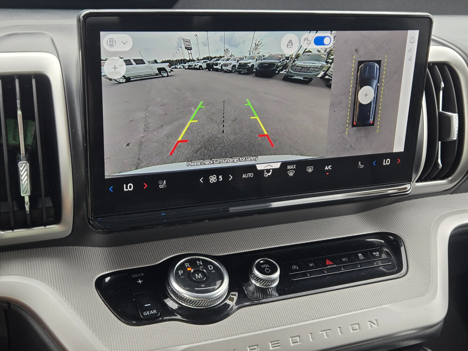 Used 2026 Ford Expedition Active RWD image 27