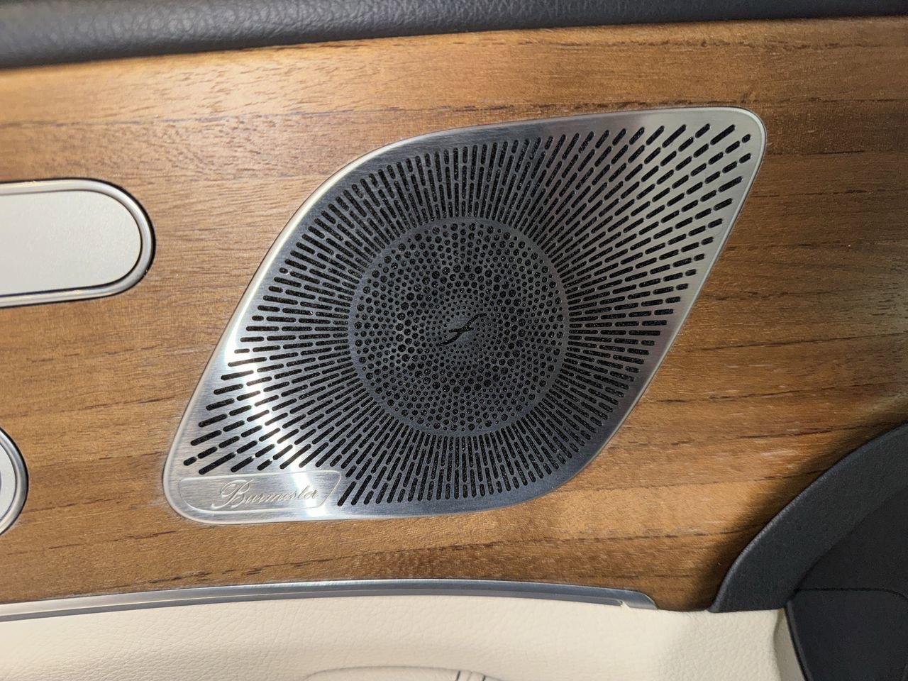 Used 2020 Mercedes-Benz GLE 350 4MATIC image 21