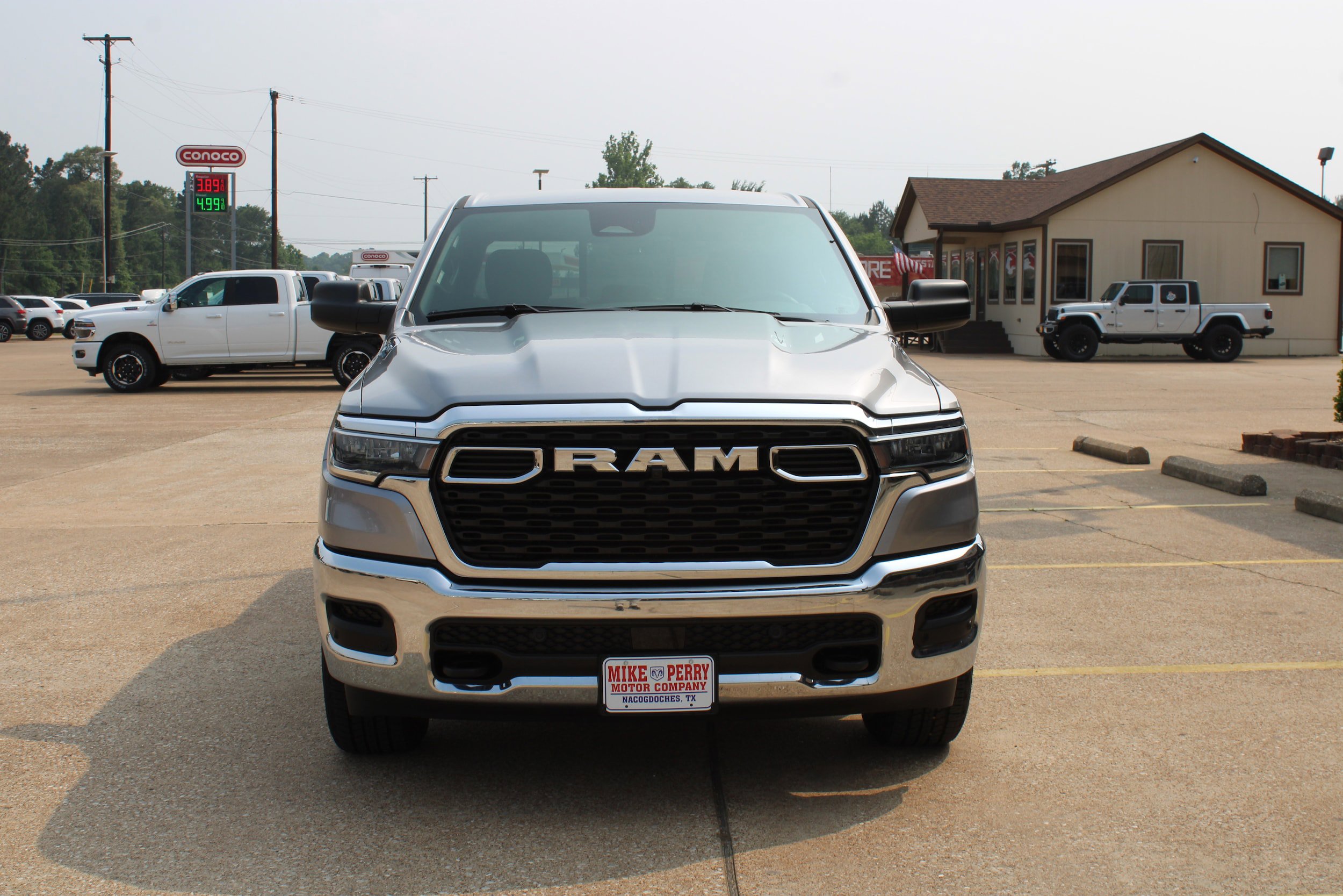 Certified 2025 RAM 1500 Tradesman AWD/4WD image 3