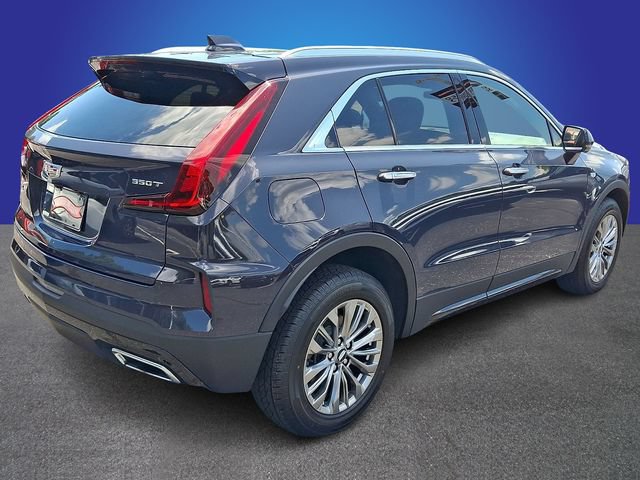 Used 2025 Cadillac XT4 Premium Luxury FWD image 4
