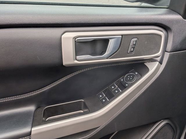 Used 2022 Ford Explorer XLT w/ Equipment Group 202A image 13