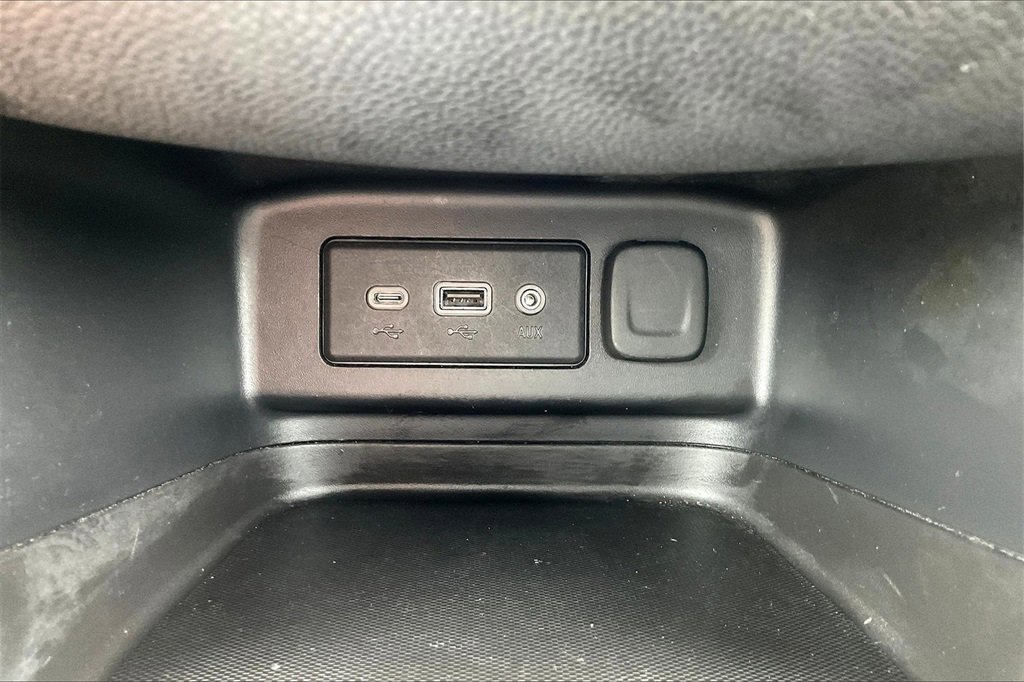 Used 2020 Chevrolet Equinox LT image 32