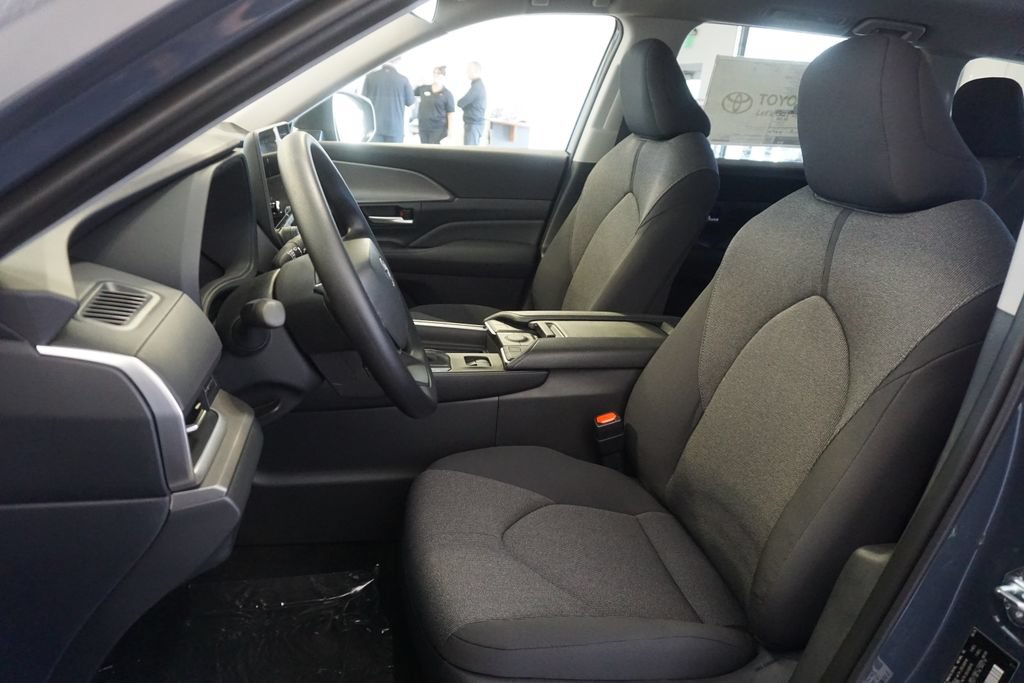 New 2026 Toyota Grand Highlander AWD image 20
