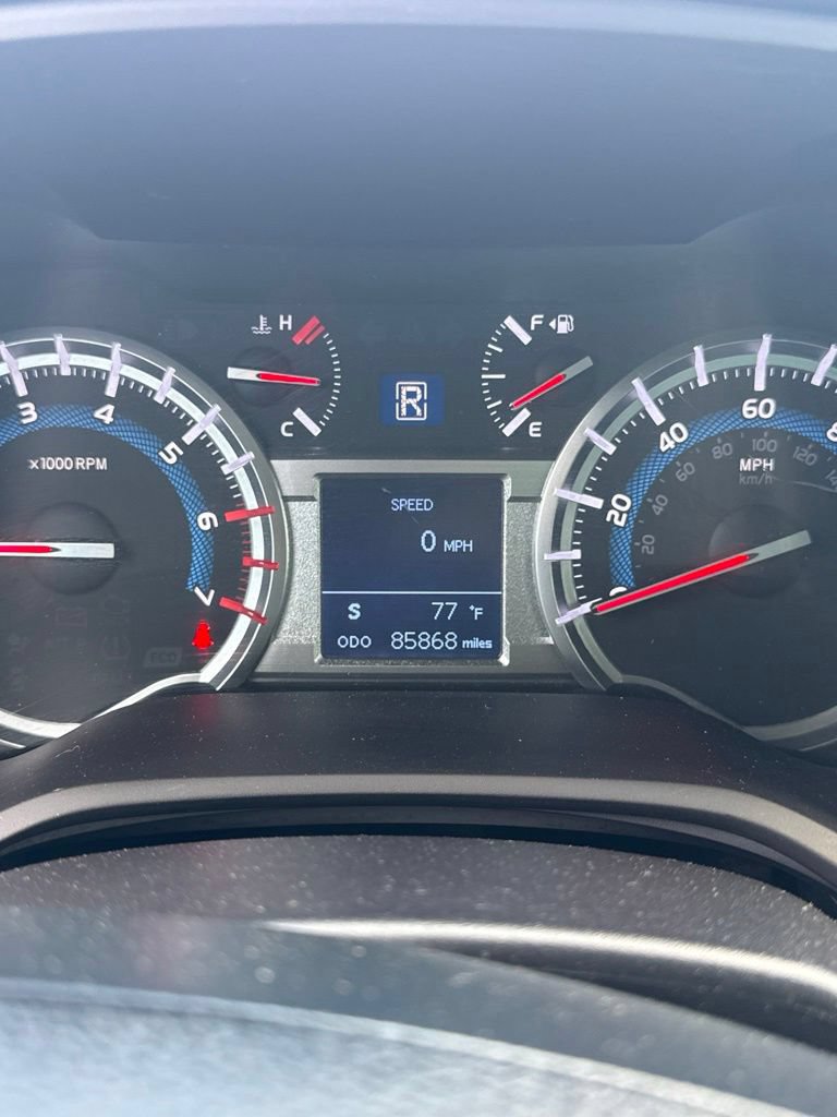 Used 2016 Toyota 4Runner SR5 AWD/4WD image 16