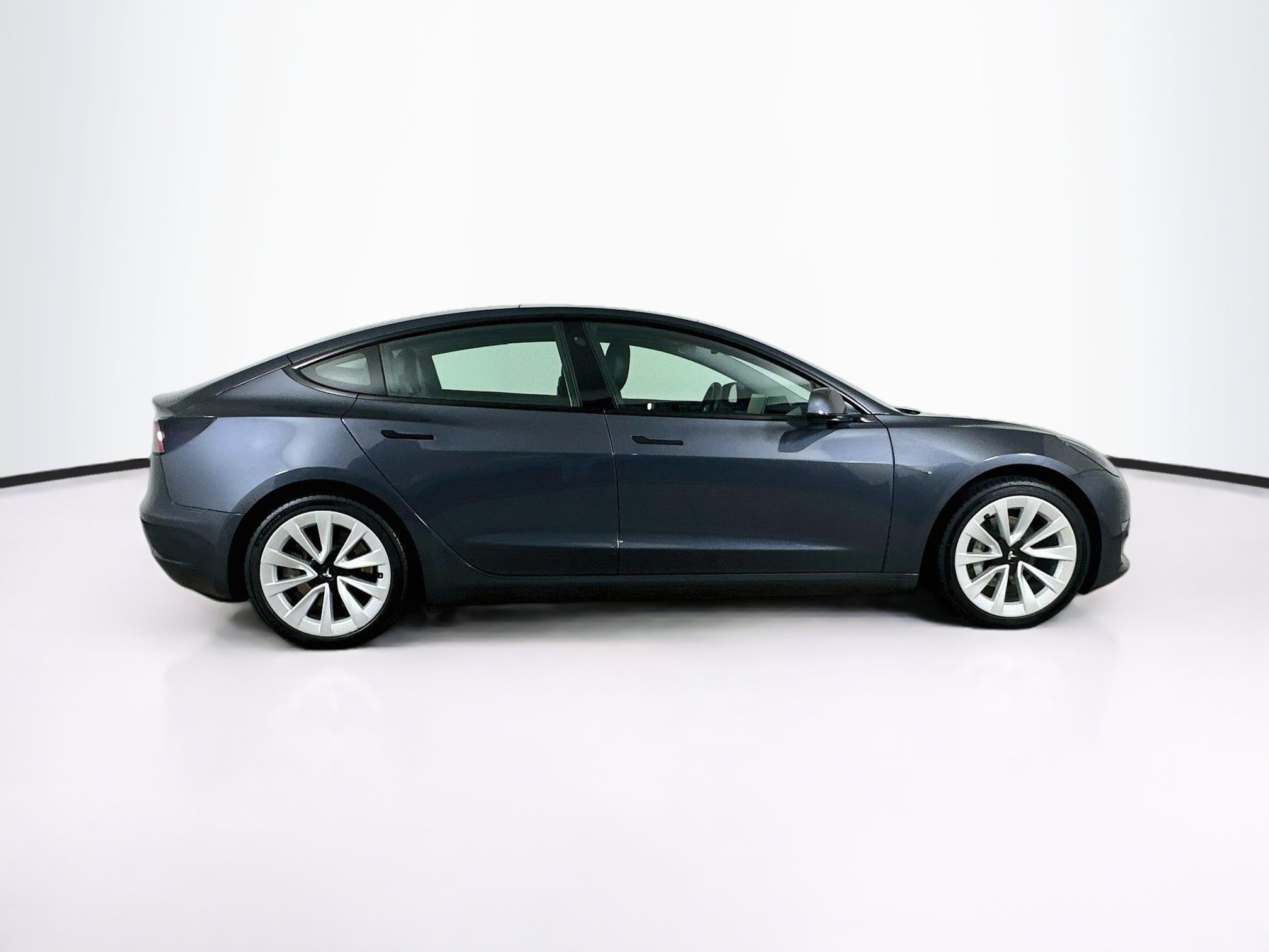Used 2022 Tesla Model 3 Long Range AWD/4WD image 10